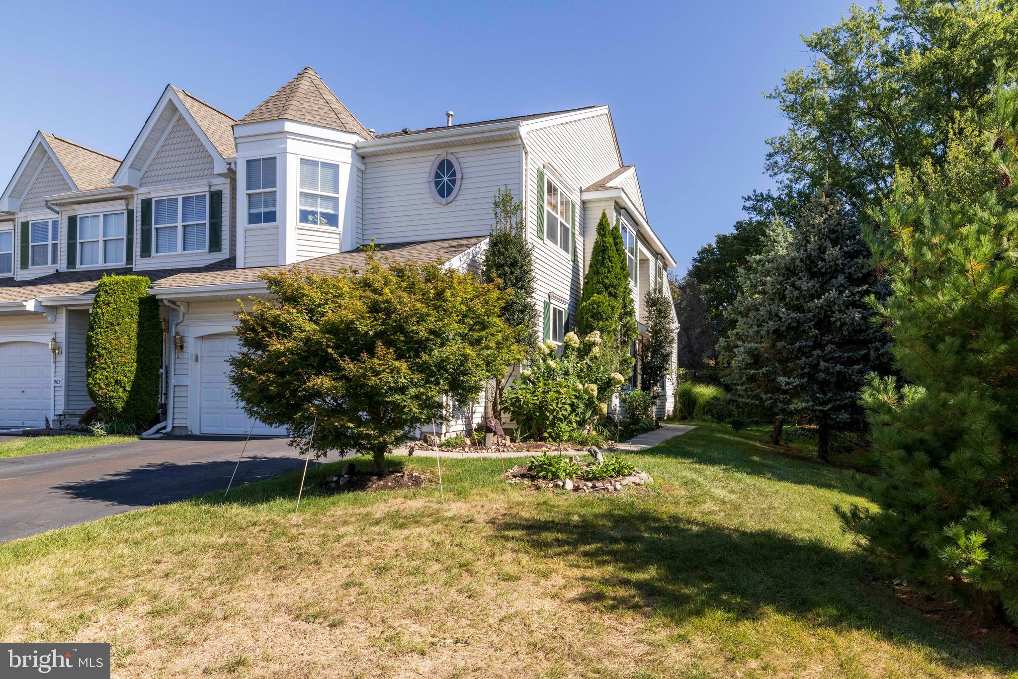 201 Coventry Road Chalfont, PA 18914 - Photo 3 of 29 Gallery Image 3