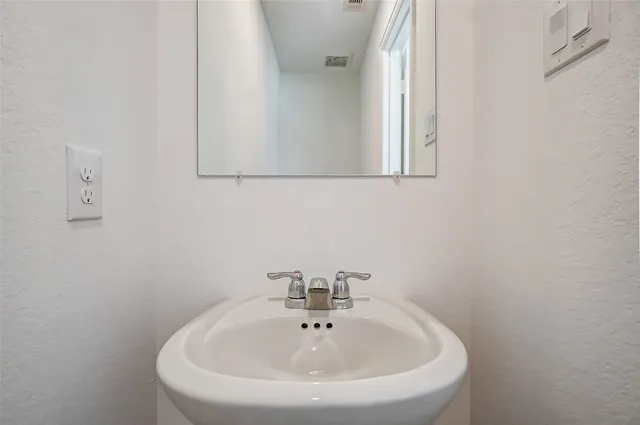 $2,300 | 1495 Twilight Grn Drive, Katy, TX 77493