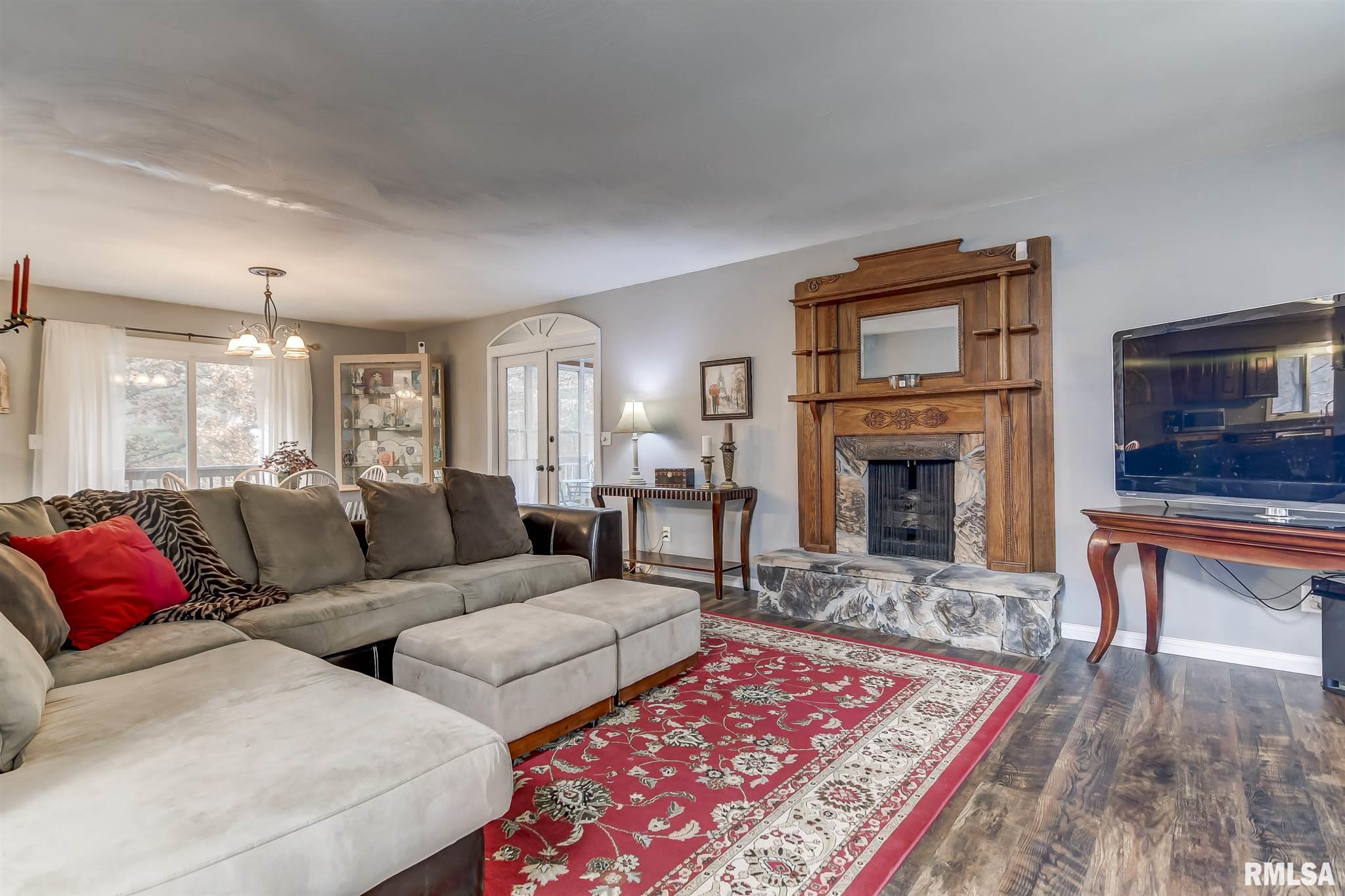 6845 Mechanicsburg Road Springfield, IL 62712 - Photo 5 of 36