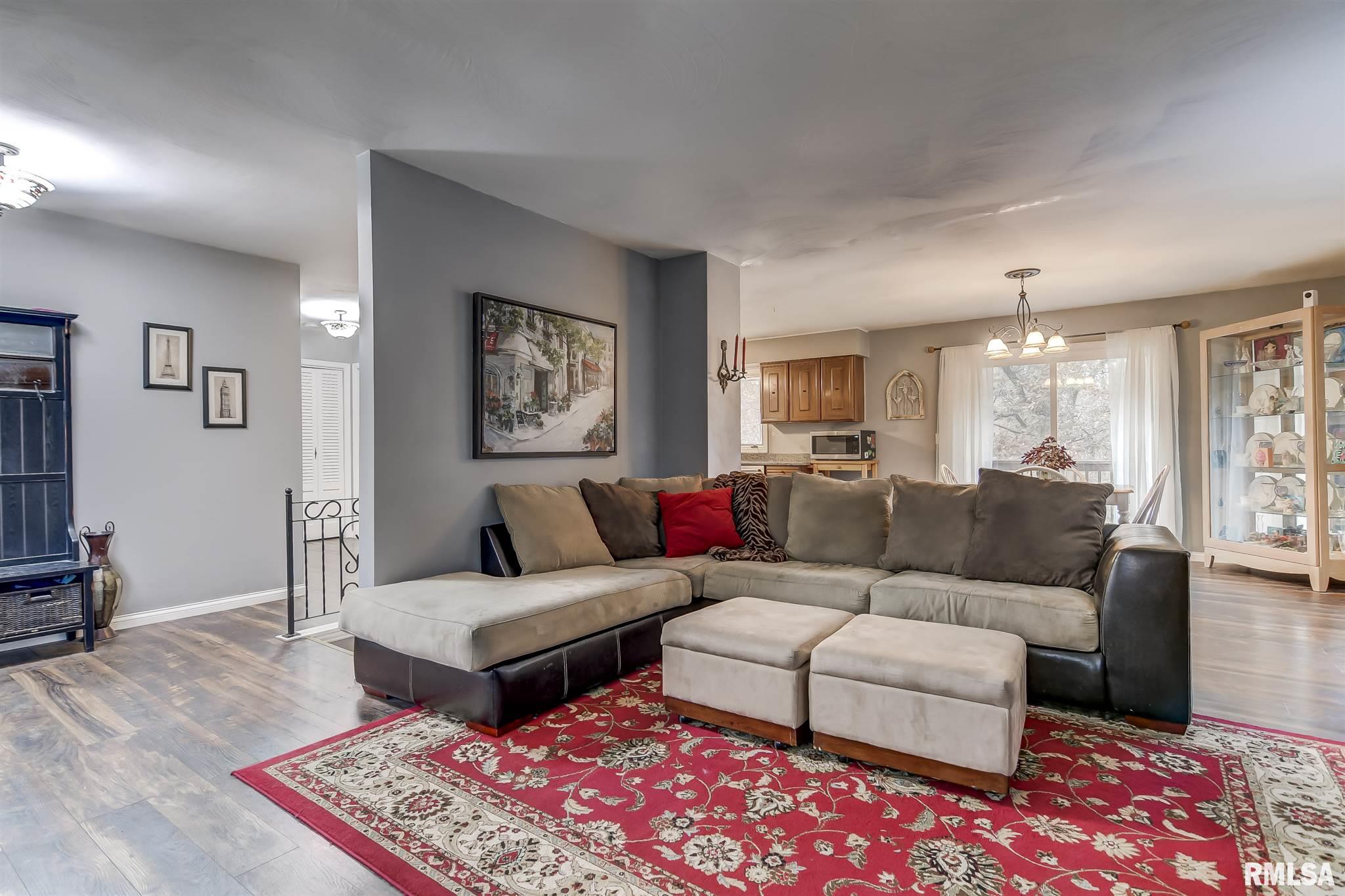 6845 Mechanicsburg Road Springfield, IL 62712 - Photo 6 of 36
