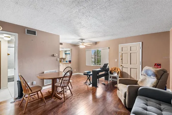 $72,500 | 1100 Martinique Drive, Unit 207, Winter Haven, FL 33884