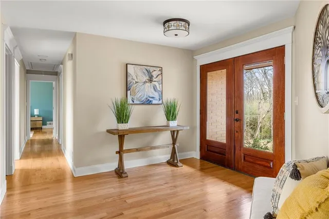 $775,000 | 120 Overlook Drive, Gainesville, GA 30506