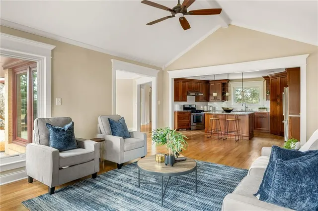 $775,000 | 120 Overlook Drive, Gainesville, GA 30506