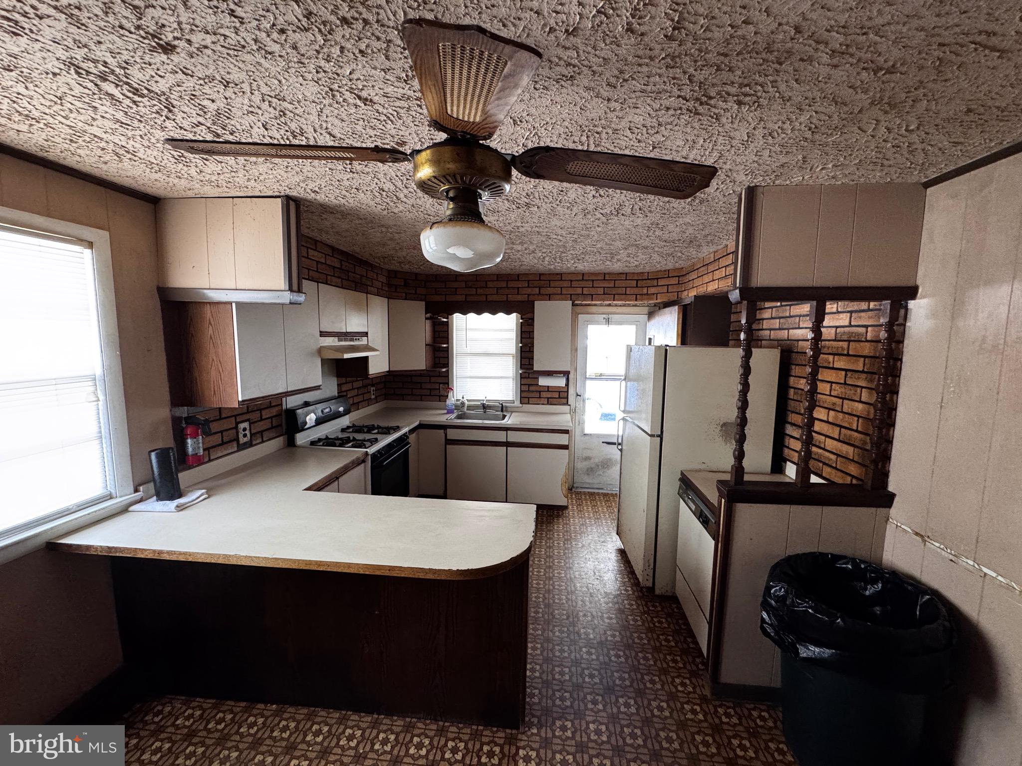 2 Dill Avenue West Berlin, NJ 08091 - Photo 4 of 23