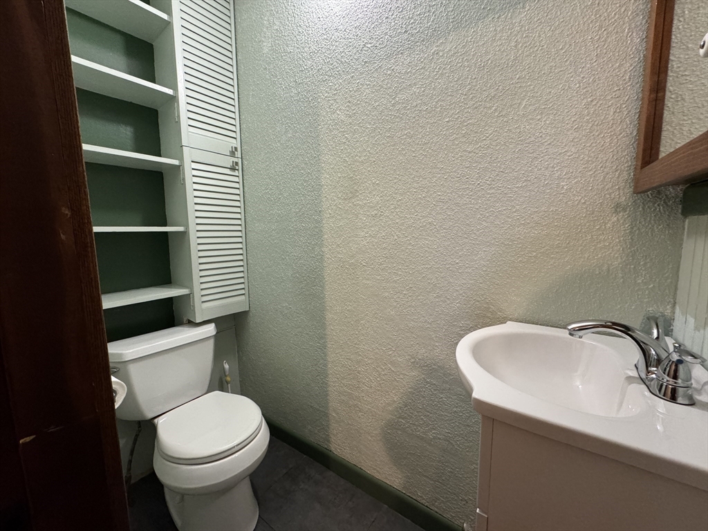 158 Log Plain Road Greenfield, MA 01301 - Photo 17 of 42 Gallery Image 17