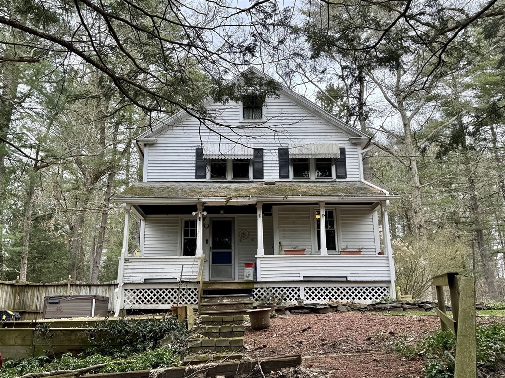 158 Log Plain Road Greenfield, MA 01301 - Photo 4 of 42 Gallery Image 4