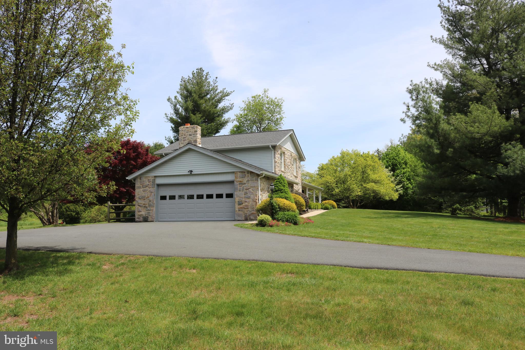 1739 Temple Road Pottstown, PA 19465 - Photo 4 of 62 Side View