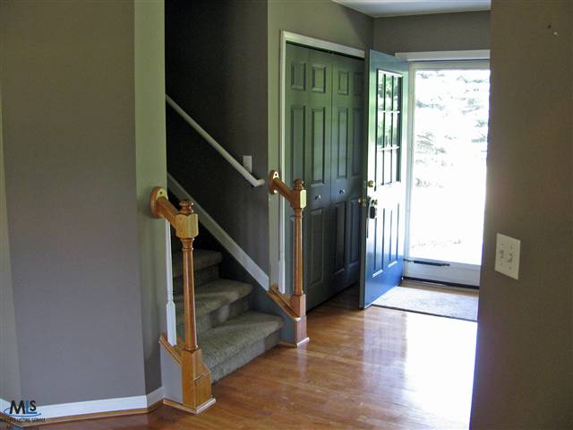 3116 Lake George Road Oakland, MI 48363 - Photo 10 of 30 31107984-9.JPG