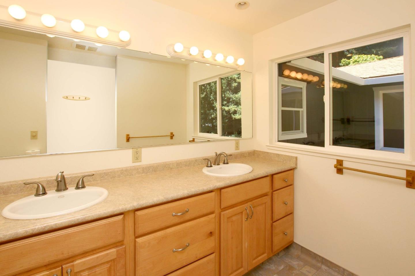 656 Brimblecom Road Boulder Creek, CA 95006 - Photo 17 of 49 Gallery Image 17