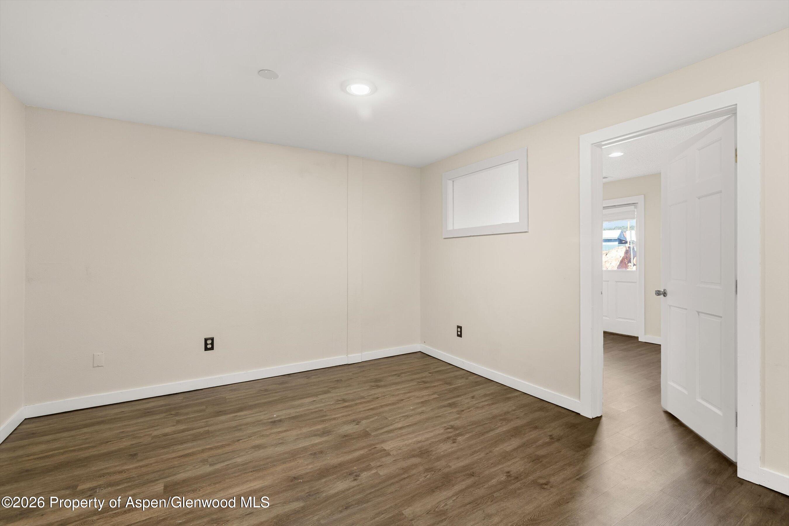1101 Village Road, Unit LL3B Carbondale, CO 81623 - Photo 12 of 22 12-1101VillageRd_UnitLL3B_2606_2665
