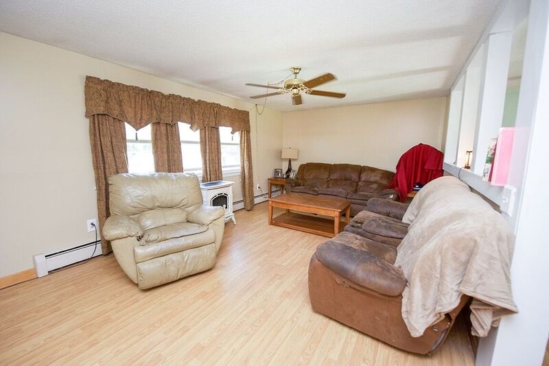 12 Upper Road Plaistow, NH 03865 - Photo 11 of 39 Gallery Image 11