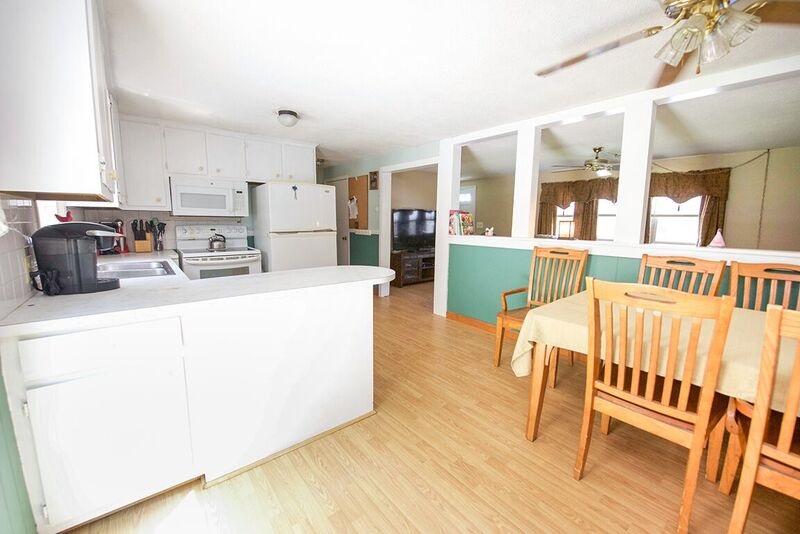12 Upper Road Plaistow, NH 03865 - Photo 5 of 39 Gallery Image 5