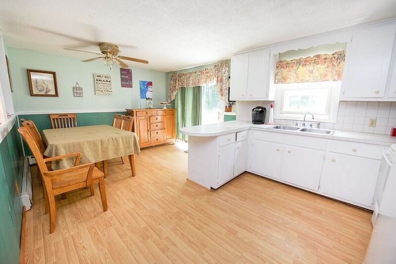 12 Upper Road Plaistow, NH 03865 - Photo 7 of 39 Gallery Image 7
