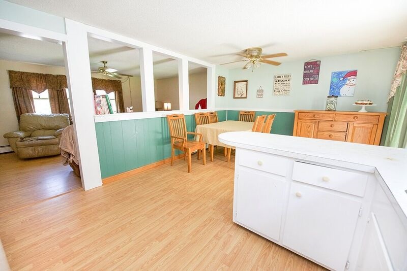 12 Upper Road Plaistow, NH 03865 - Photo 8 of 39 Gallery Image 8