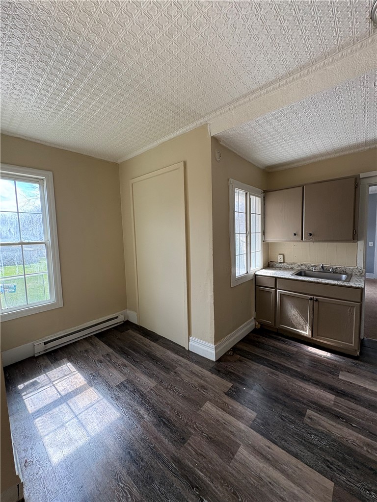 155 Fulton Avenue Rochester, NY 14613 - Photo 5 of 25