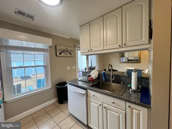 $2,400 | 374 Trefoil Place, Waldorf, MD 20601