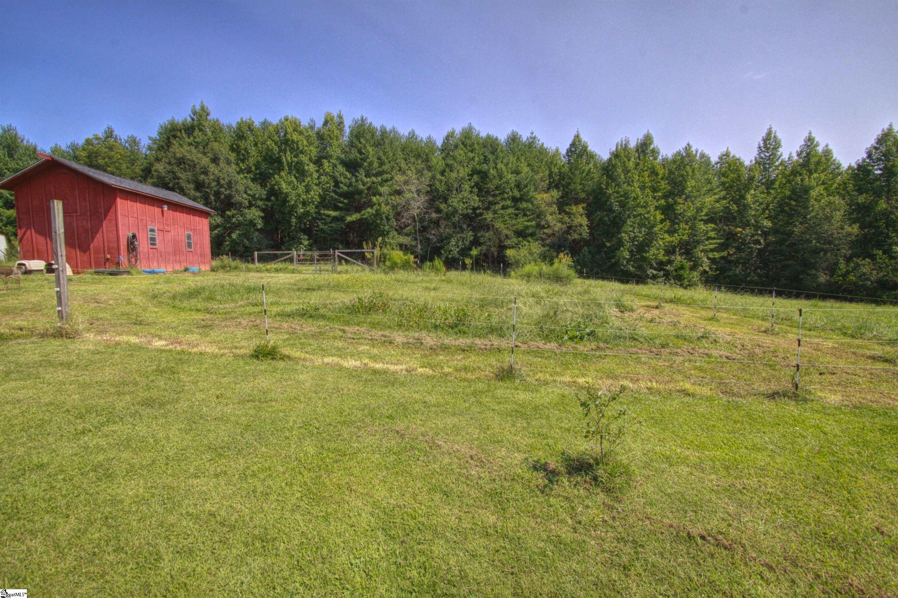 409 Monroe Bruce Farm Road Campobello, SC 29322 - Photo 5 of 13