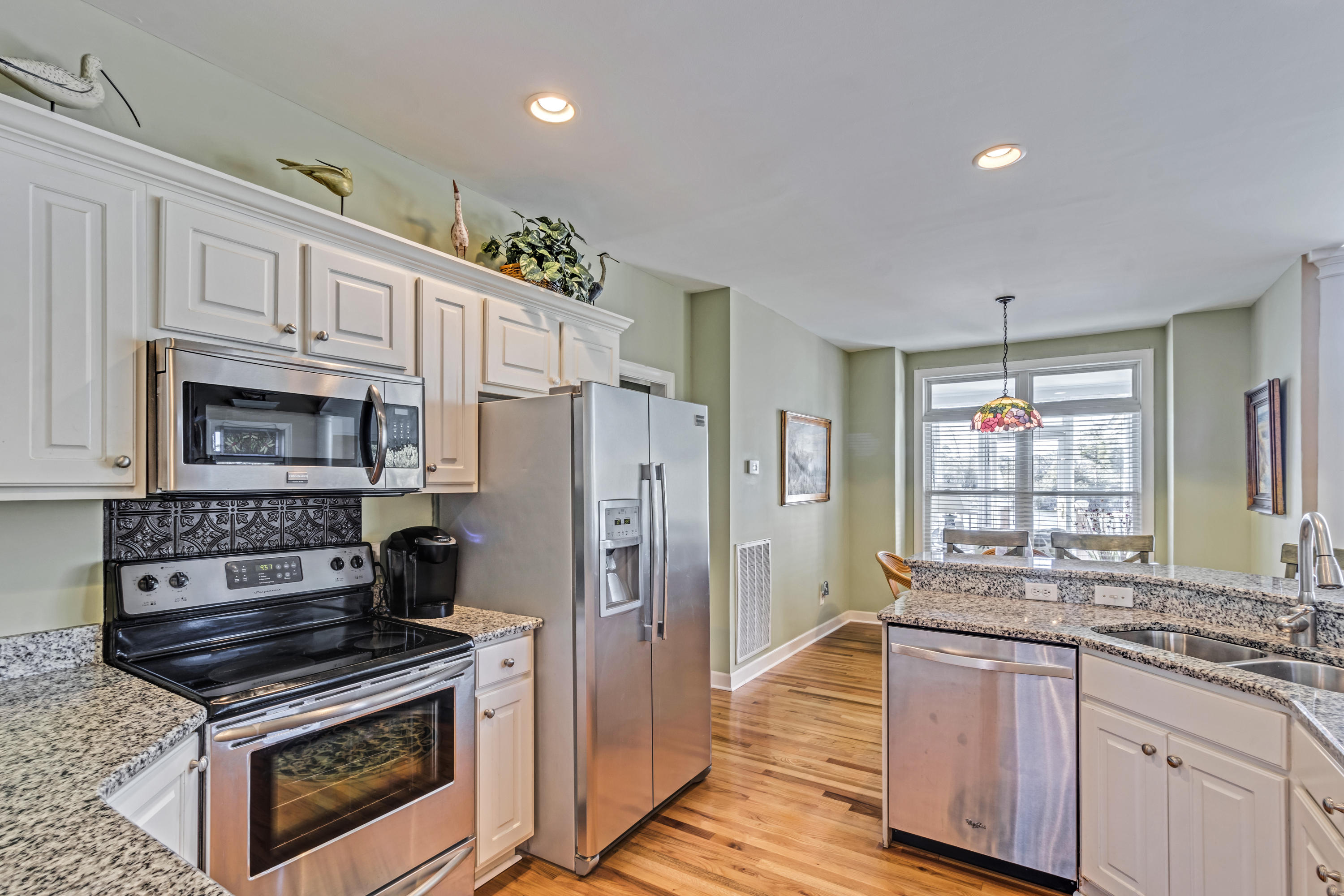 1397 Royston Road Mount Pleasant, SC 29464 - Photo 18 of 58 Gleaming!