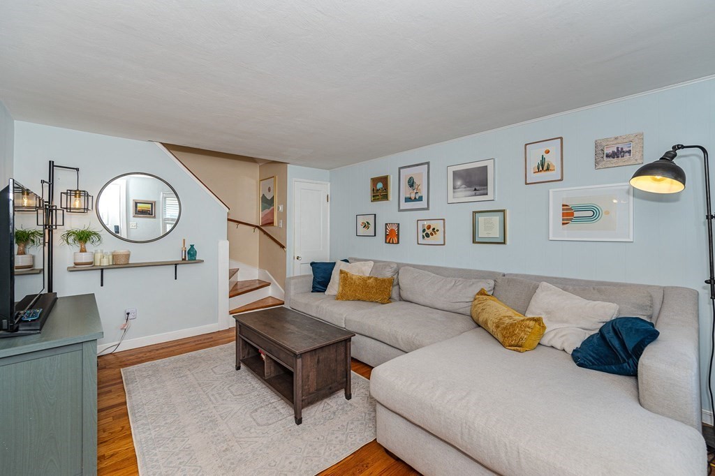 68 Regent Road Malden, MA 02148 - Photo 3 of 34 Gallery Image 3