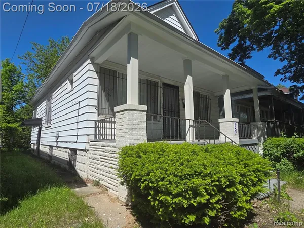 $1,100 | 5571 Fairview Street, Detroit, MI 48213