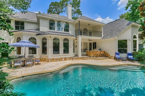 $1,595,000 | 319 South Silvershire Circle, The Woodlands, TX 77381