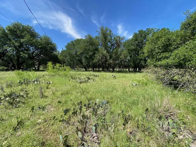 $950,000 | 3215 County Road 305, Jarrell, TX 76537