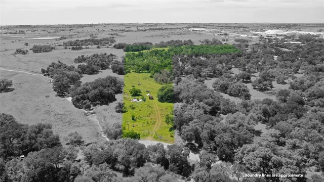 $950,000 | 3215 County Road 305, Jarrell, TX 76537