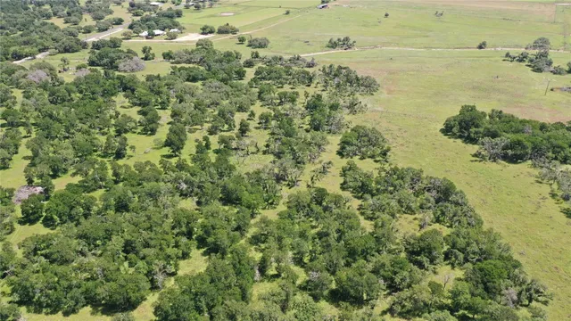 $950,000 | 3215 County Road 305, Jarrell, TX 76537