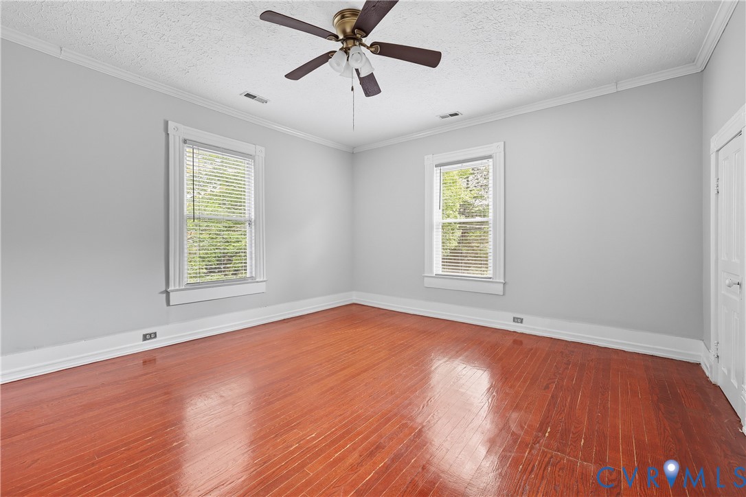 1022 South Main Street Blackstone, VA 23824 - Photo 29 of 35 Another view of Bedroom 3.