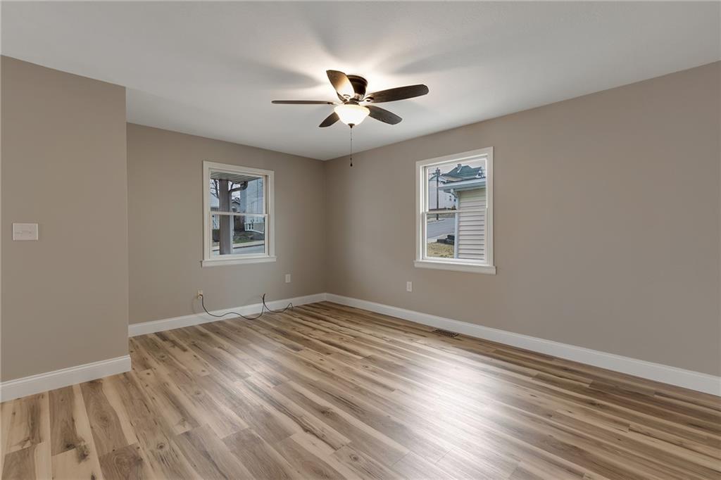 527 Adams Street Rochester, PA 15074 - Photo 8 of 22 Gallery Image 8