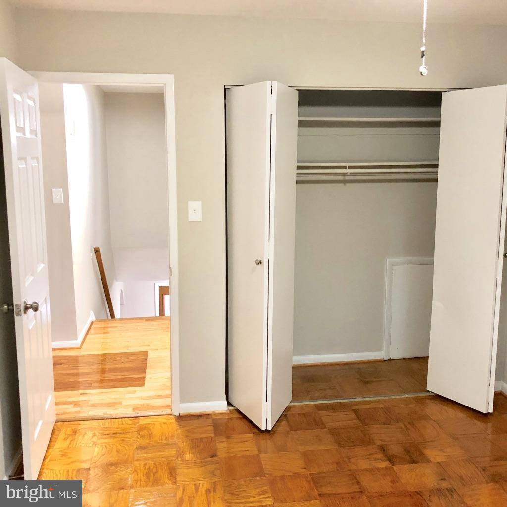 581 Summit Hall Road Gaithersburg, MD 20877 - Photo 13 of 22 a view of a kitchen with an empty space