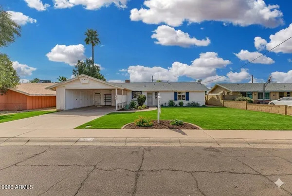 $1,900 | 3945 West Orange Drive, Phoenix, AZ 85019