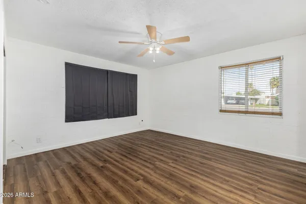 $1,900 | 3945 West Orange Drive, Phoenix, AZ 85019