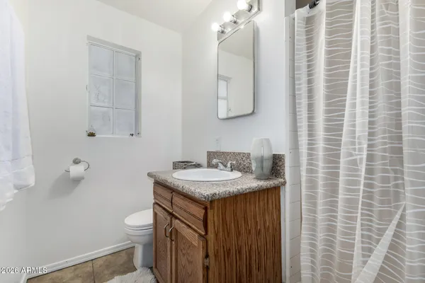 $1,900 | 3945 West Orange Drive, Phoenix, AZ 85019