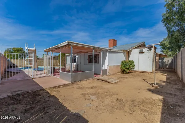 $1,900 | 3945 West Orange Drive, Phoenix, AZ 85019
