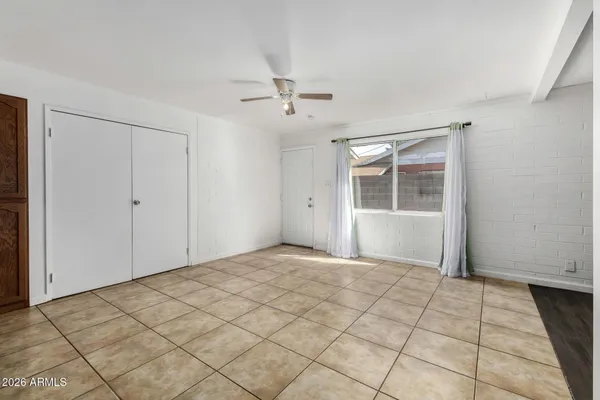 $1,900 | 3945 West Orange Drive, Phoenix, AZ 85019