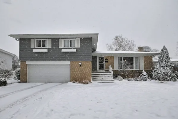$850,000 | 366 Marion Street, Elmhurst, IL 60126