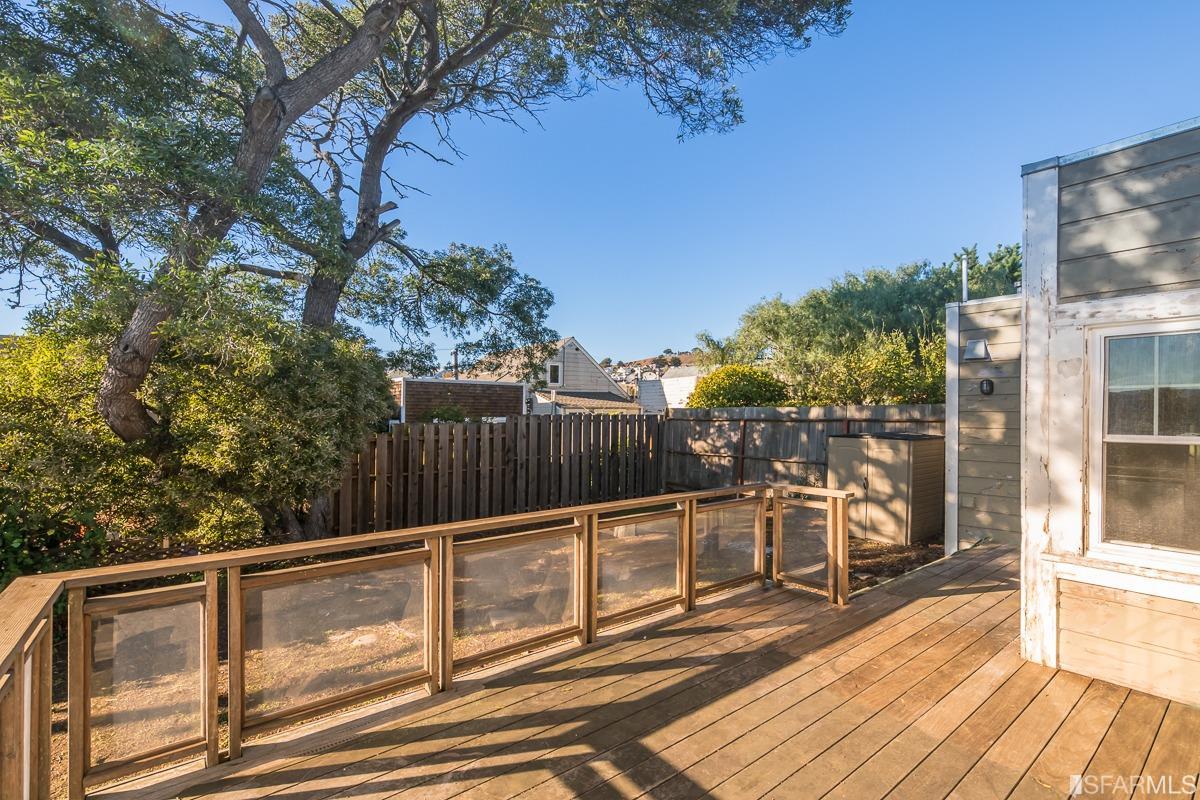 90 Bronte Street San Francisco, CA 94110 - Photo 14 of 18