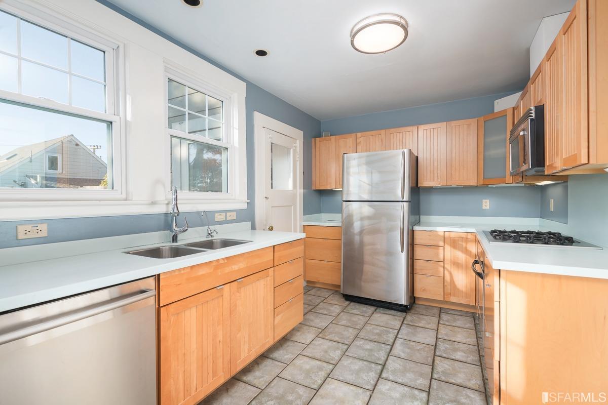 90 Bronte Street San Francisco, CA 94110 - Photo 7 of 18