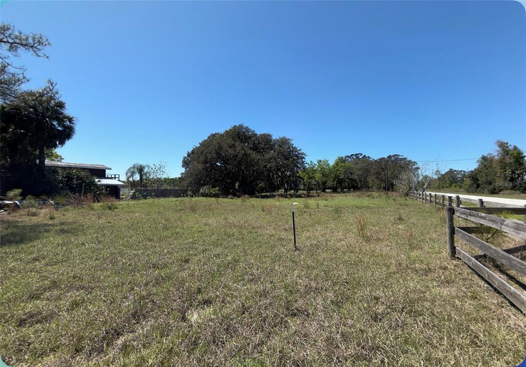 9844 Poe Street Leesburg, FL 34788 - Photo 13 of 32 a view of a outdoor space