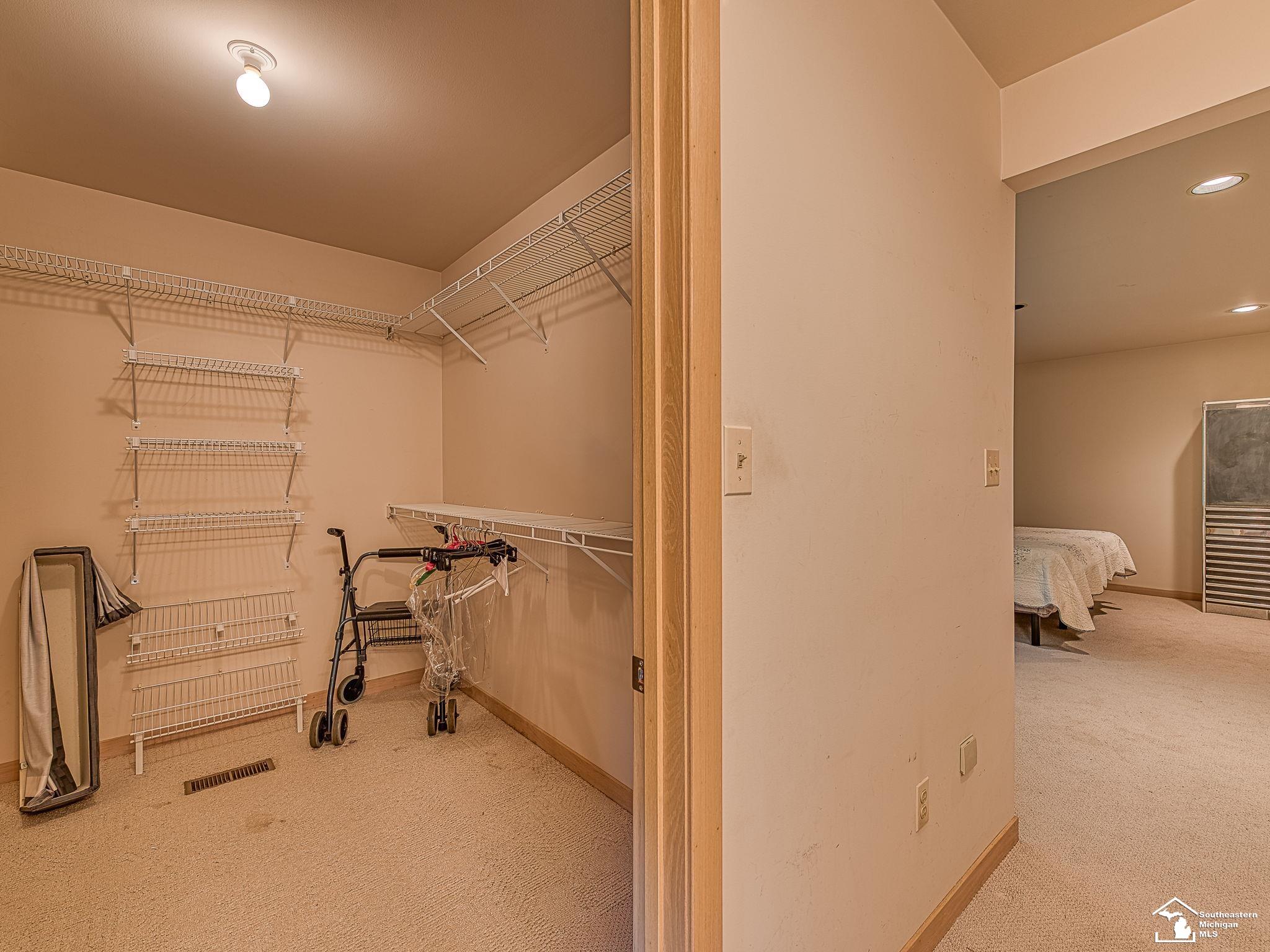 3830 Brest Road Newport, MI 48166 - Photo 18 of 57 50144207-22ef779d-ed0b-4033-a251-eb930a18f196.JPG