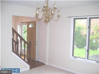 398 North State Road Springfield, PA 19064 - Photo 4 of 11 Dining Room