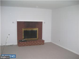 398 North State Road Springfield, PA 19064 - Photo 7 of 11 Bedroom - Main