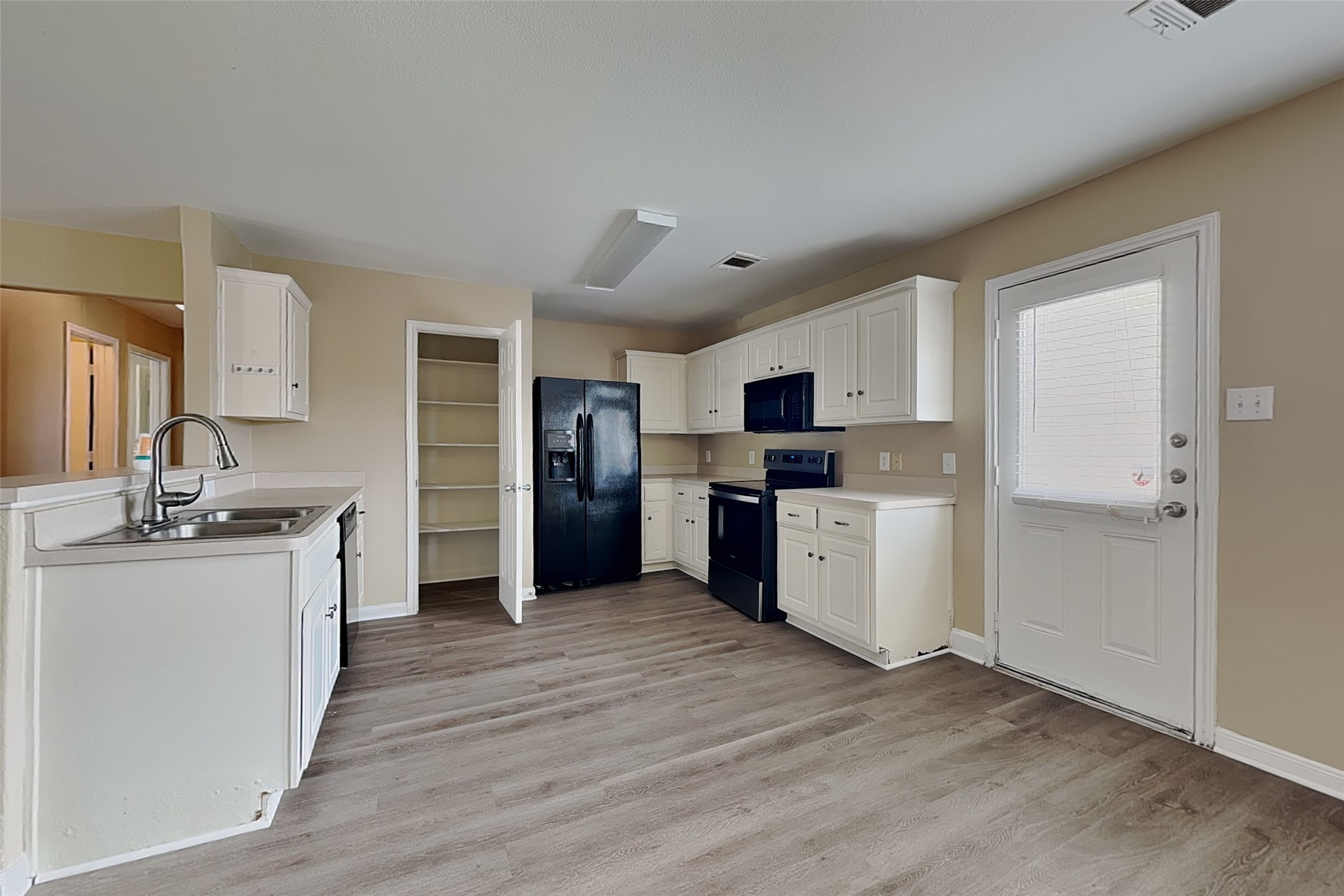 4530 Nueces River Loop Spring, TX 77386 - Photo 2 of 20