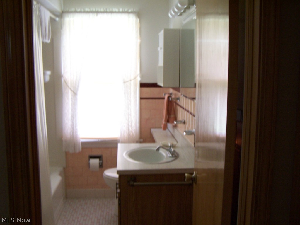 7533 York Road Cleveland, OH 44130 - Photo 14 of 23
