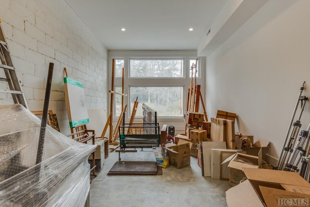 782 Dillard Road Highlands, NC 28741 - Photo 16 of 42 Gallery Image 16