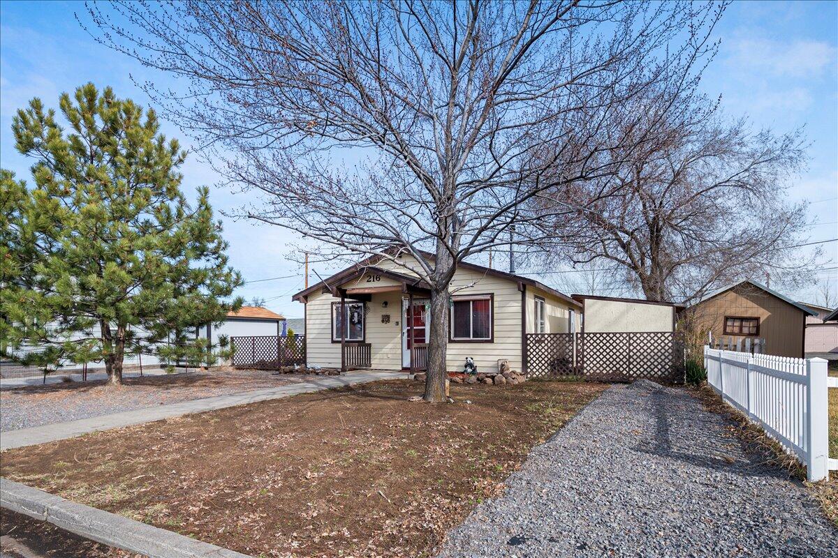 216 Southwest 3rd Street Redmond, OR 97756 - Photo 1 of 22 Welcome Home!!