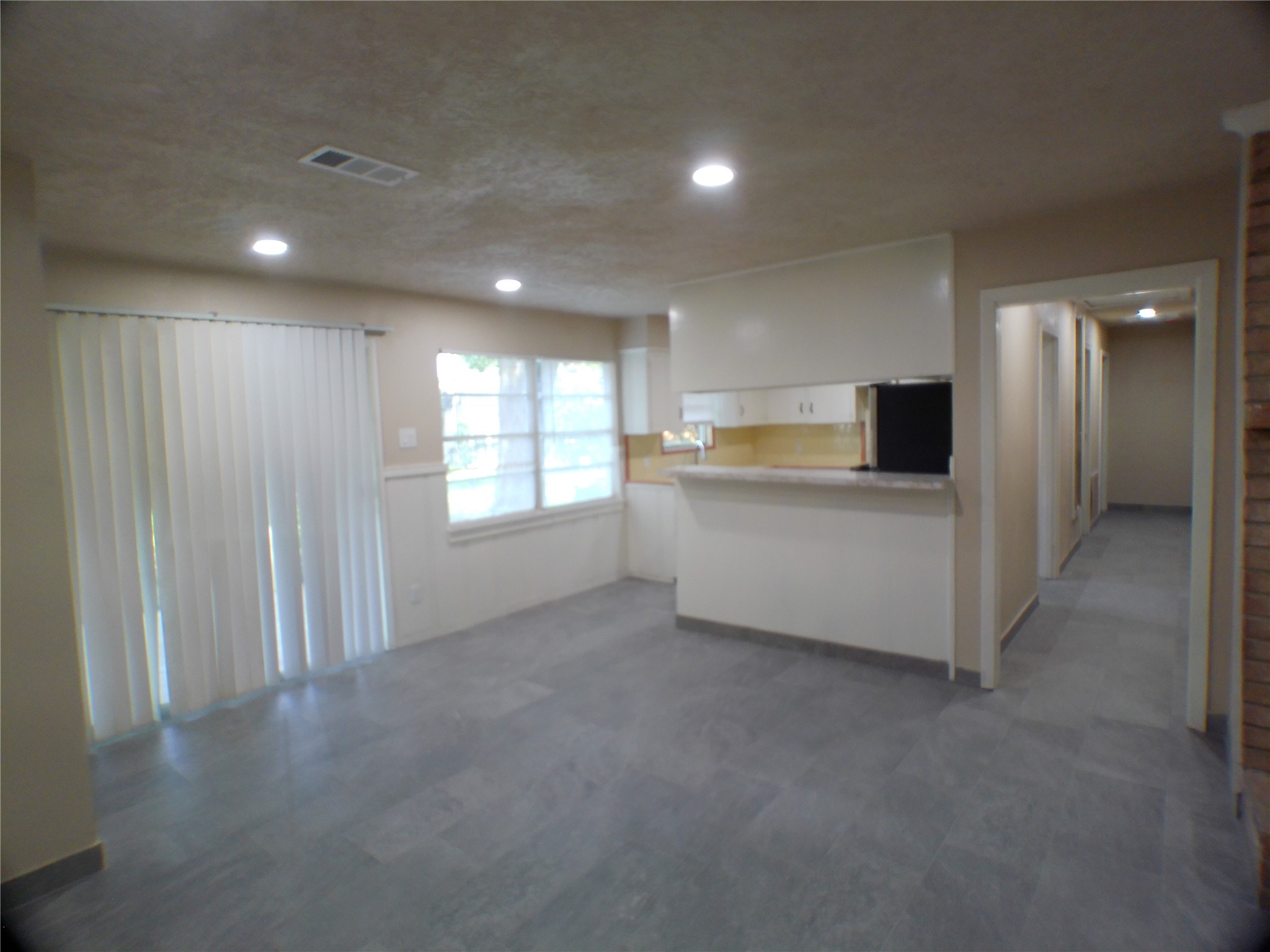 601 Fresa Road Pasadena, TX 77502 - Photo 4 of 32