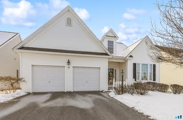 $369,900 | 39 Phillips Farm Road, Unit 39, East Hartford, CT 06118