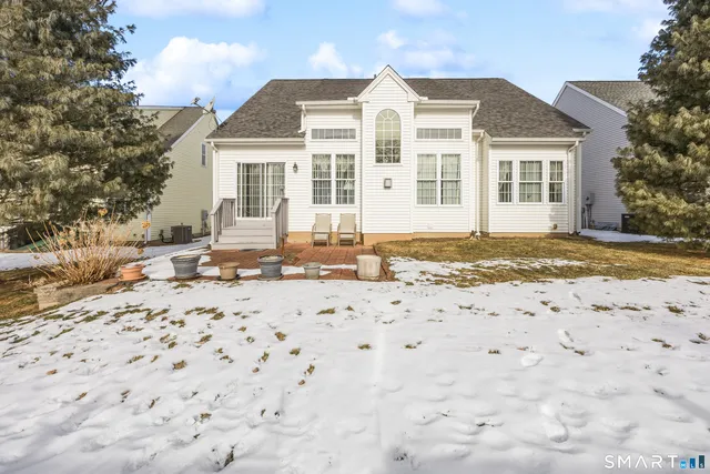 $369,900 | 39 Phillips Farm Road, Unit 39, East Hartford, CT 06118